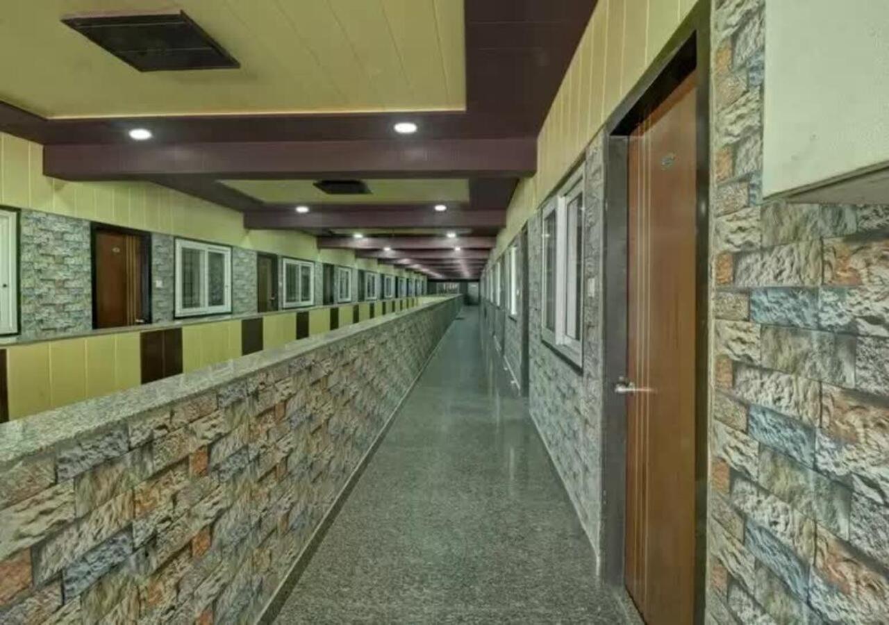 Hotel Santoshi Hometel Raichur 외부 사진